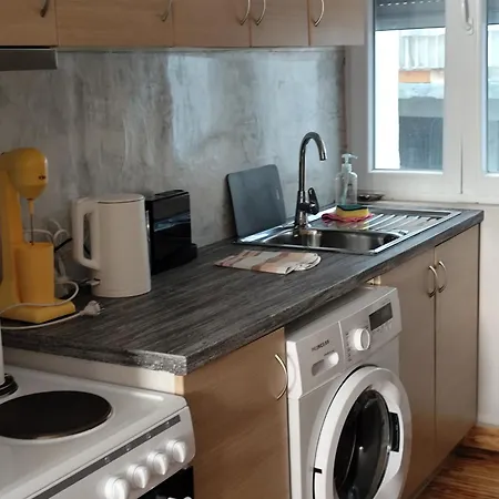 Flora's Memories كافالا